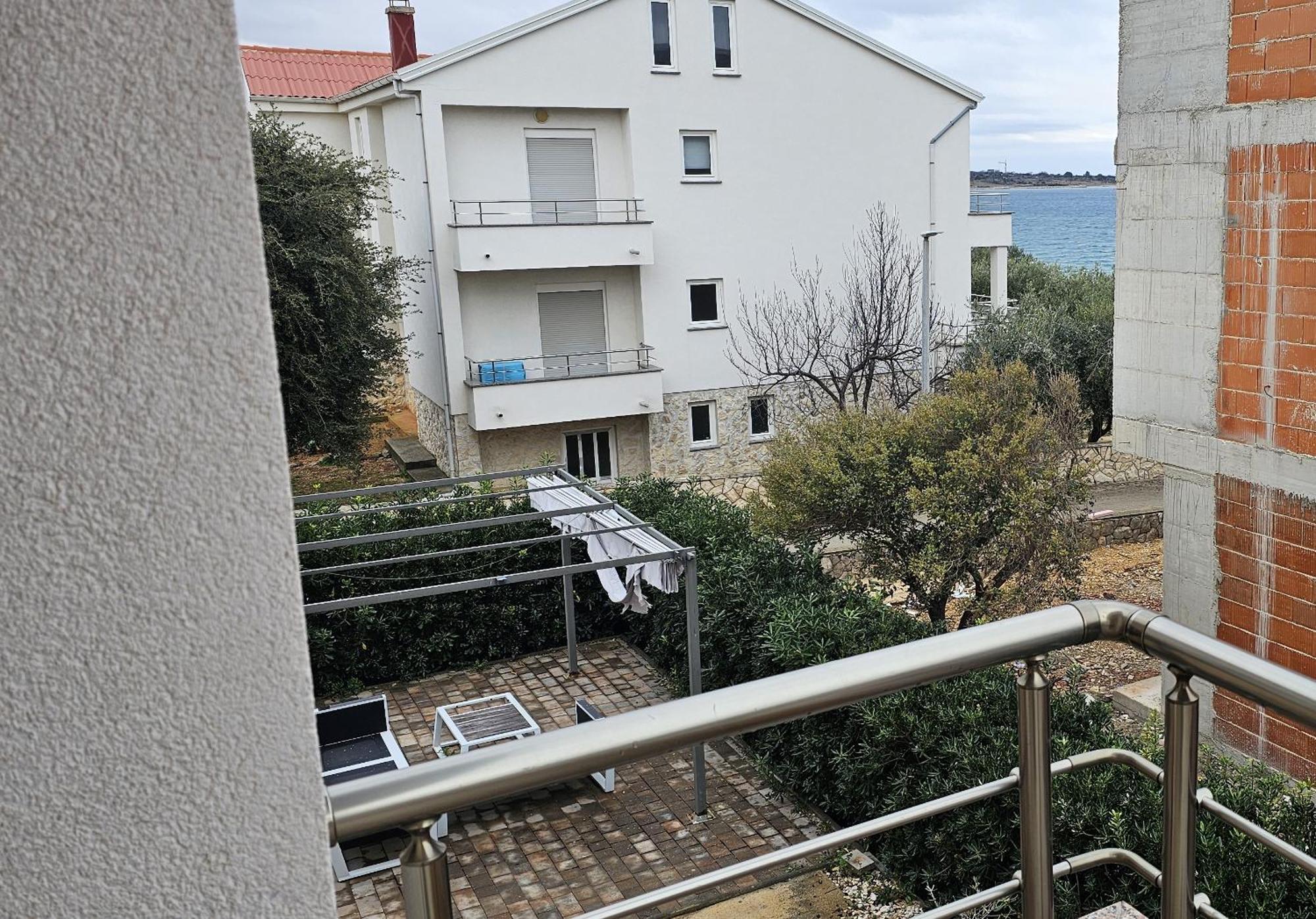 Apartment Traversa ノヴァリャ エクステリア 写真